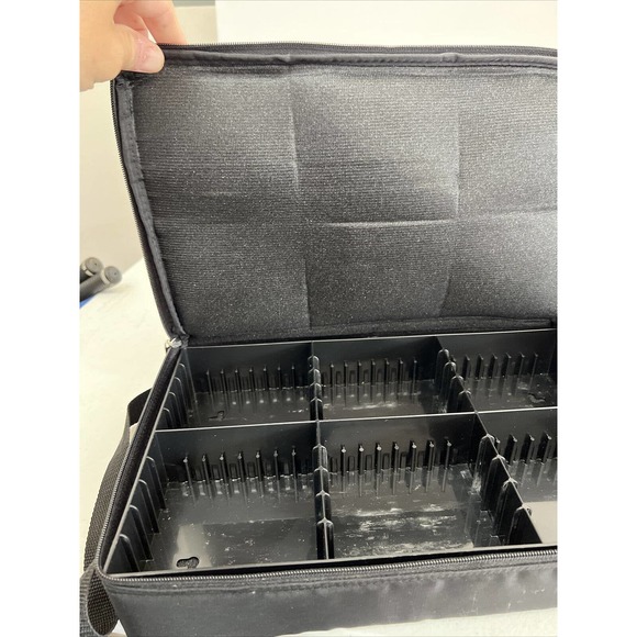 Vintage 1990s 30 Cassette Tape Plastic Soft Storage Holder Carrying Case - Picture 7 of 11